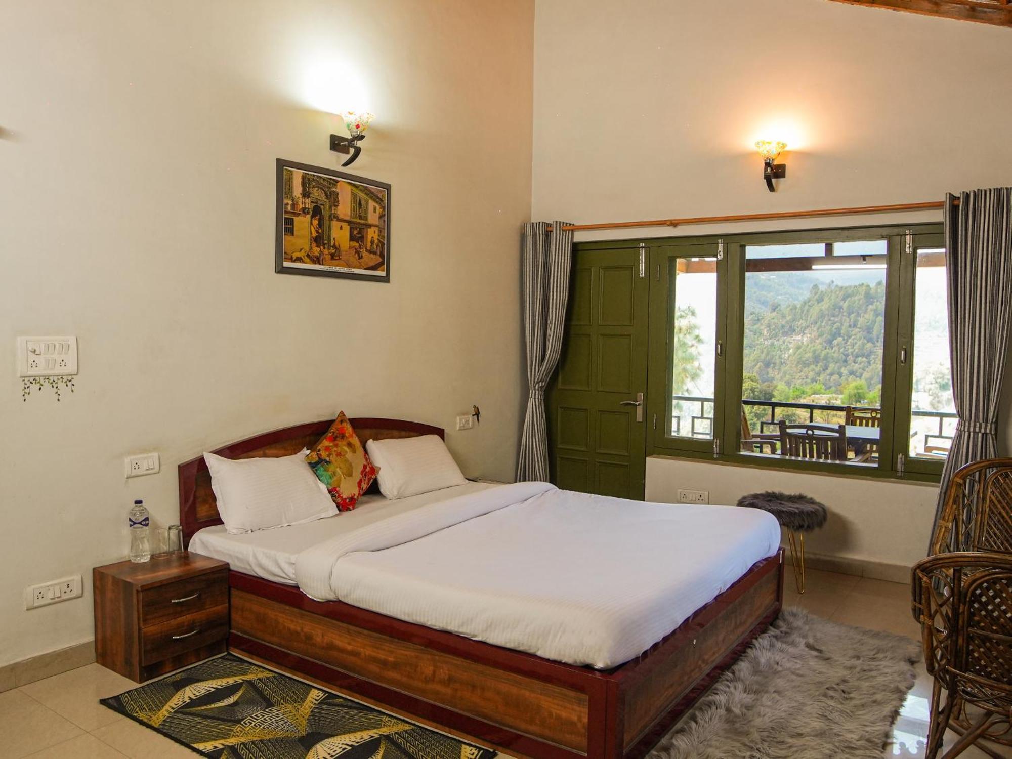 Thehimalayanliving Whistling Pines Hotel Муктесвар Екстериор снимка