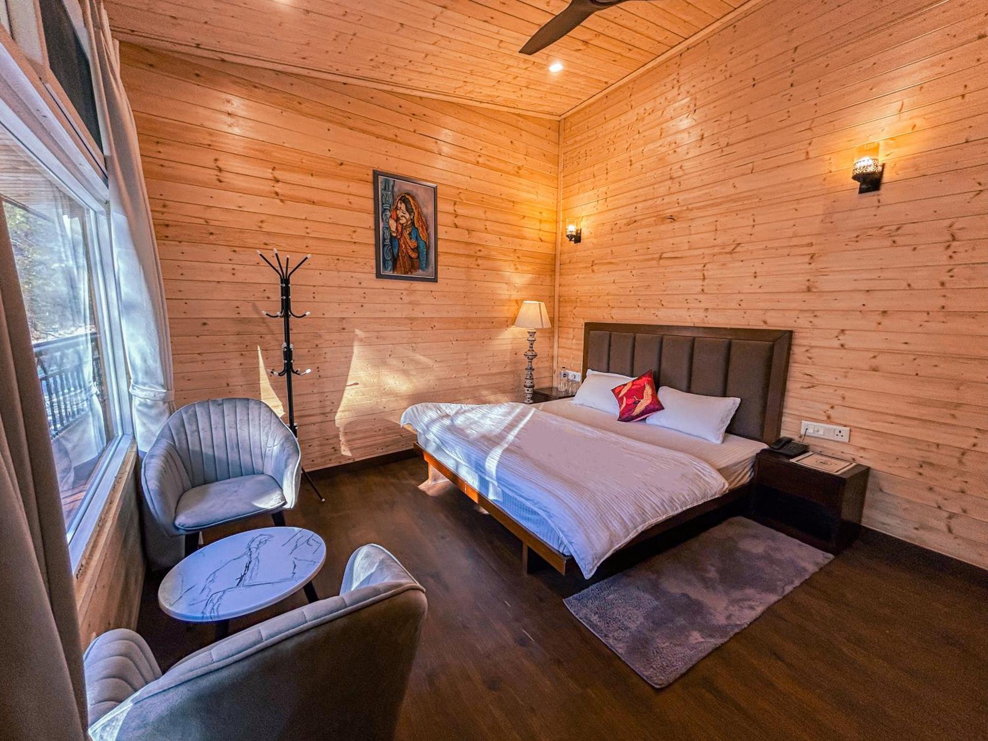 Thehimalayanliving Whistling Pines Hotel Муктесвар Екстериор снимка